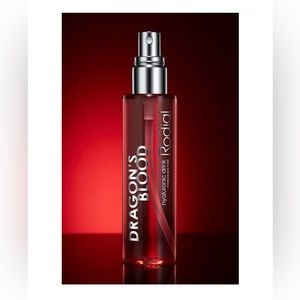 Rodial
Dragon's Blood Hyaluronic Drink 3.3 oz New without box